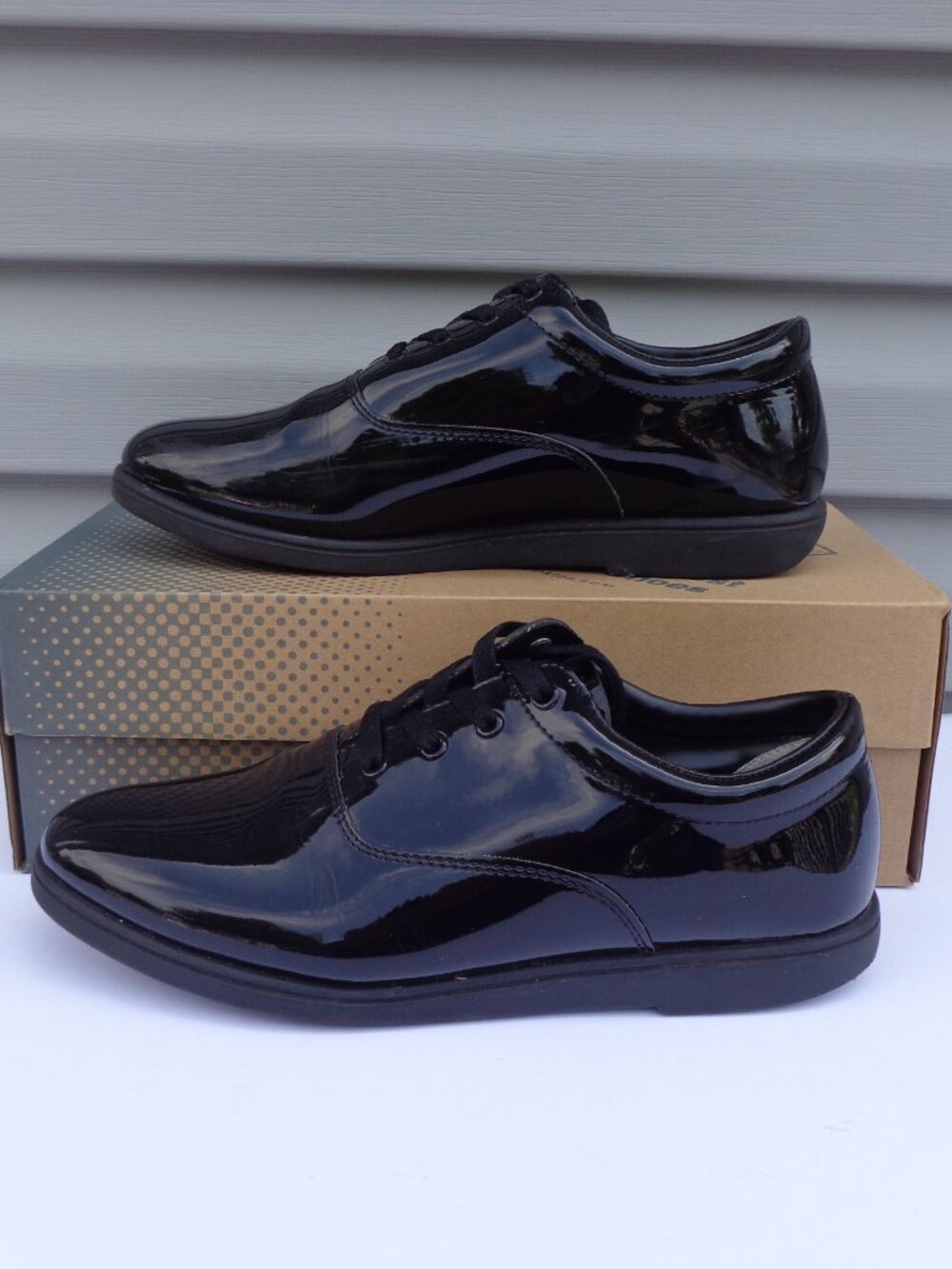 Dinkles Unisex Marching Band Shoes Black Faux Patent Size Men's 10 Women's 12 - Picture 2 of 11
